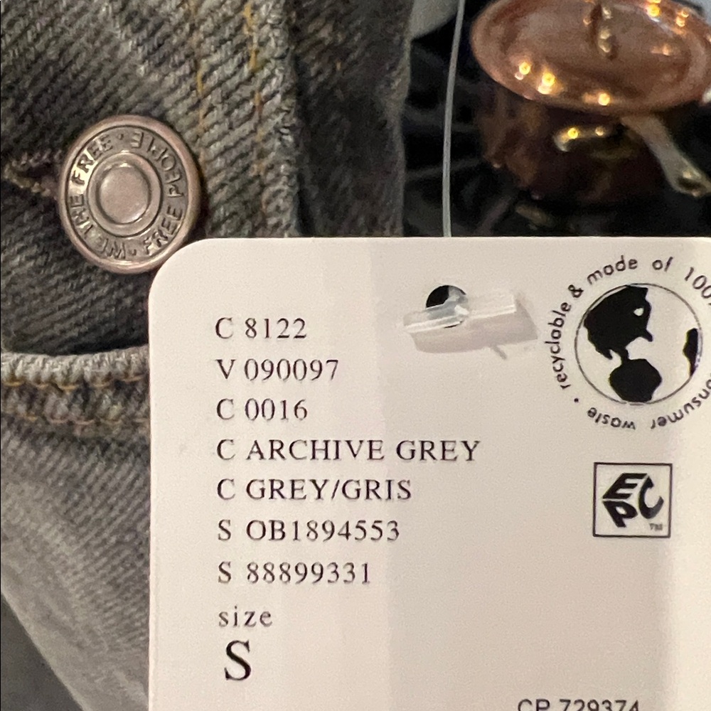 🔥🔥We the free Good luck Barrel Overalls NWT SZ small in archive gray - Picture 6 of 9